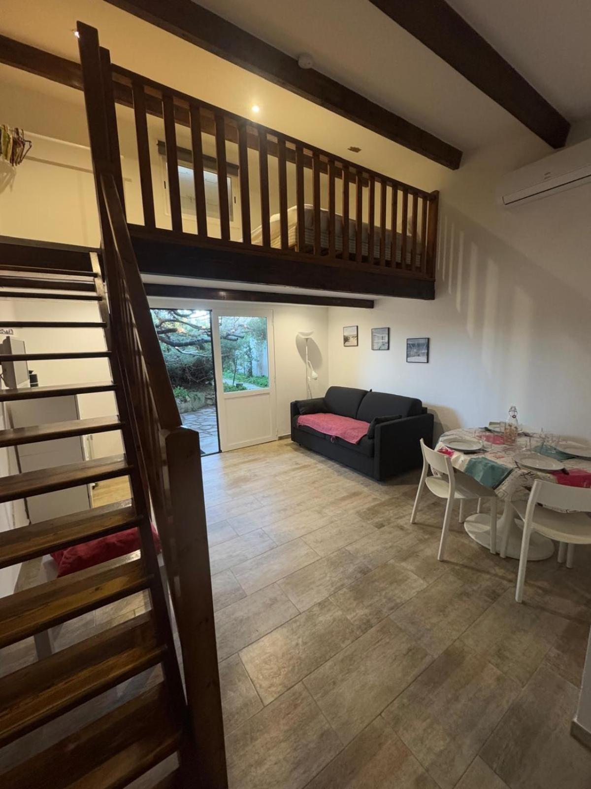 Le Club Des Cigales Apartment Hyeres Bagian luar foto