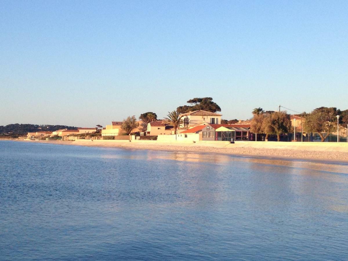 Le Club Des Cigales Apartment Hyeres Bagian luar foto